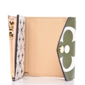 Louis Vuitton Monogram Giant Zoe Wallet Khaki M67640