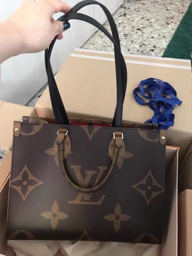 Louis Vuitton M45321 Onthego MM Monogram photo review