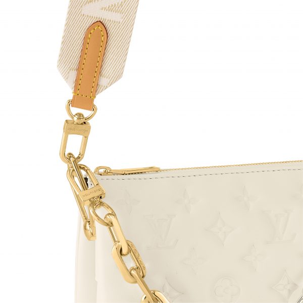 Louis Vuitton M21262 Coussin PM Cream