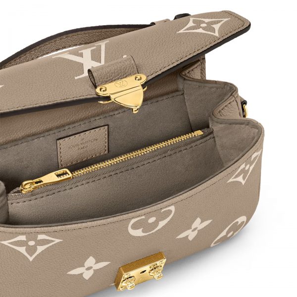 Louis Vuitton M23081 Pochette Métis East West