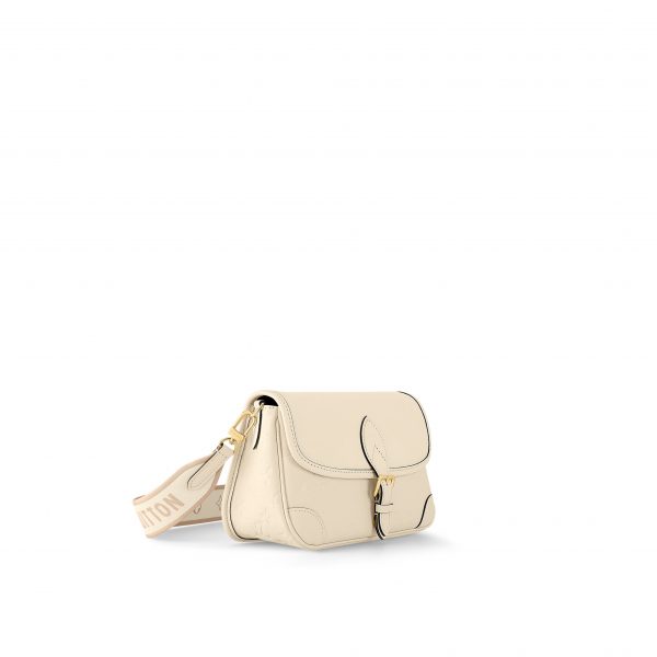 Louis Vuitton M46388 Diane Cream