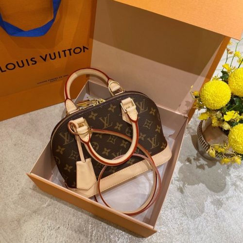 Louis Vuitton Monogram M46990 Alma BB photo review