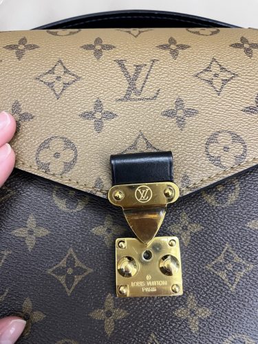 Louis Vuitton Pochette Metis M44876 Monogram Reverse photo review