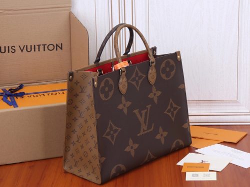 Louis Vuitton M44576 Onthego GM Monogram Canvas photo review