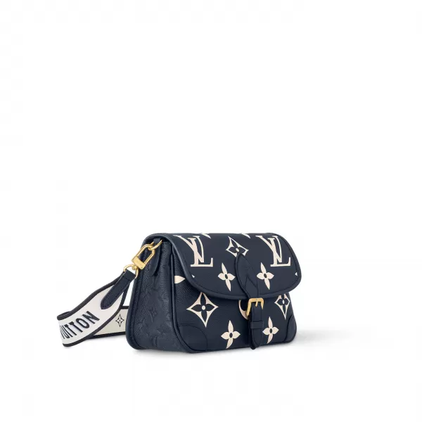 Louis Vuitton Navy / Crème M47161 Diane