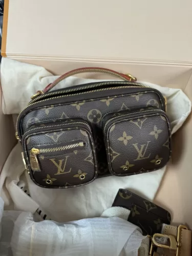 Louis Vuitton M80446 Utility Crossbody photo review