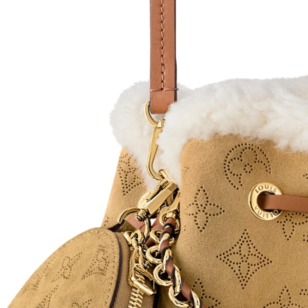 Louis Vuitton LV Ski M11839 Bella Mahina Suede Beige