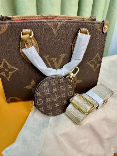 Louis Vuitton M46373 OnTheGo PM photo review